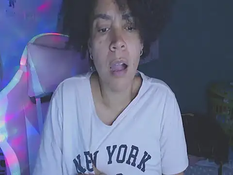 shayna cute online show from July 11, 2:22 am
