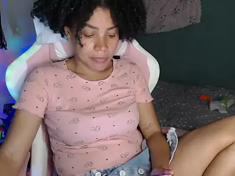 shayna cute online show from August 3, 12:25 am