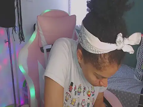 shayna cute online show from July 29, 8:09 pm