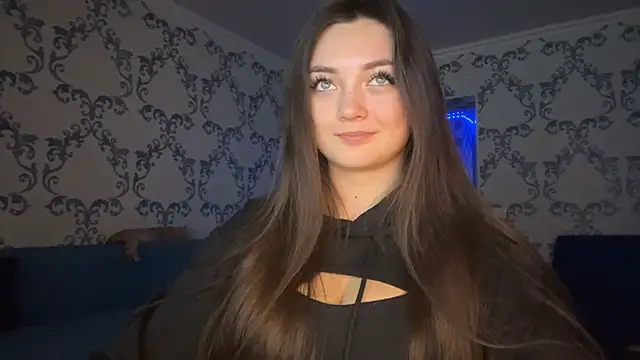 TwotyBright online show from February 19, 7:08 am