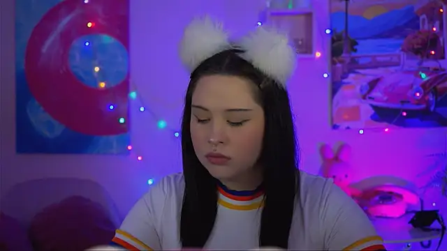 TinaBakers  online show from November 3, 1:04 pm