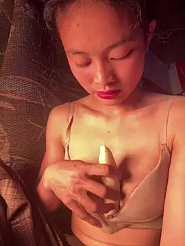 Li ve online show from February 3, 5:06 pm