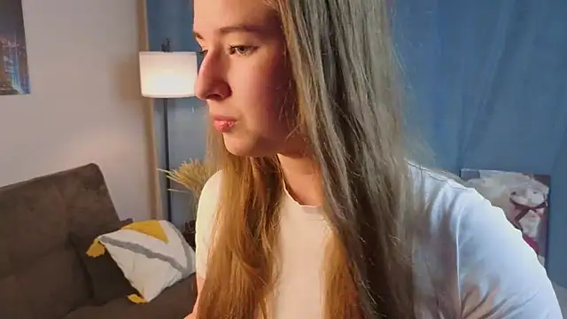 MowasaBritten online show from November 23, 5:47 pm