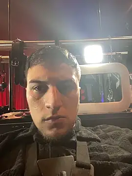 MiluandMIke online show from November 5, 1:33 am