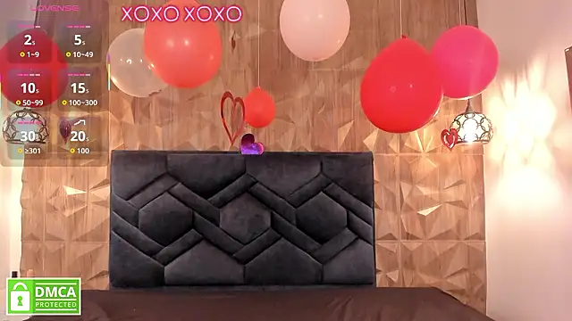 Kiara velvet   online show from February 17, 8:30 pm