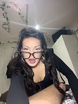 zowi101 online show from February 26, 3:44 pm