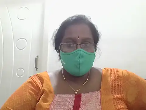 hootypriya online show from November 14, 4:18 pm