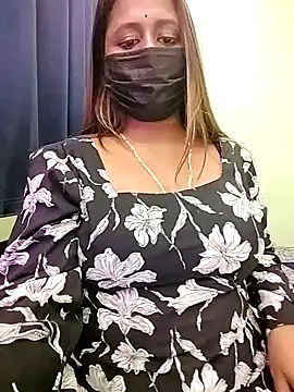 LoveLy-Soneya online show from April 16, 8:30 pm