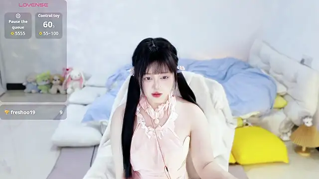 Nina37 online show from April 17, 8:05 am