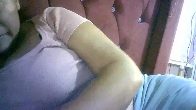 Zulreyna online show from May 31, 1:33 am