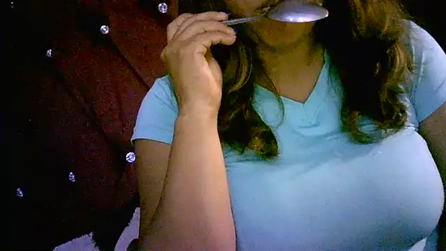 Zulreyna online show from April 24, 3:20 am