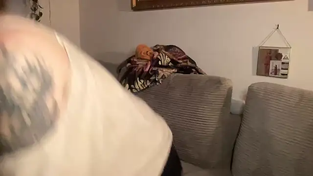 angelgirl98 online show from January 15, 1:22 am