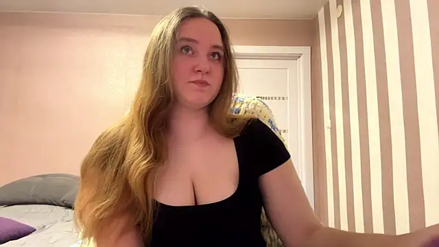 BabyBlissxx online show from April 21, 9:33 pm