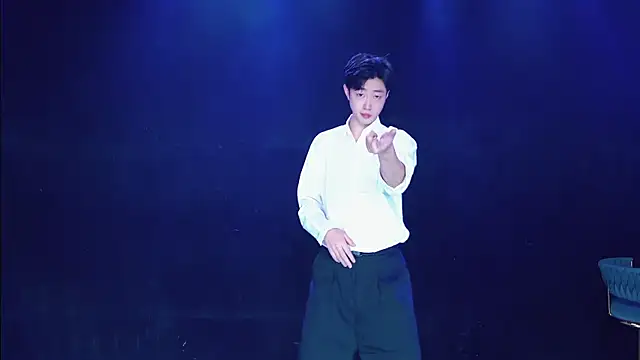 AAA-winner online show from January 18, 2:19 am