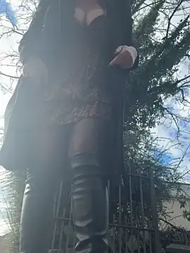 pervimilf online show from February 28, 11:31 am