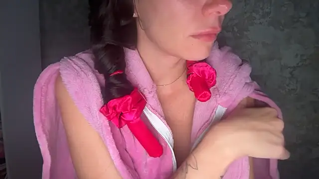 Angelinaa19 online show from March 13, 10:00 pm