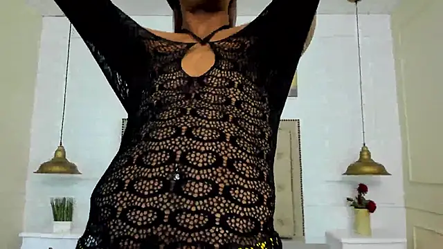 RosaliaMontero online show from April 14, 8:20 pm