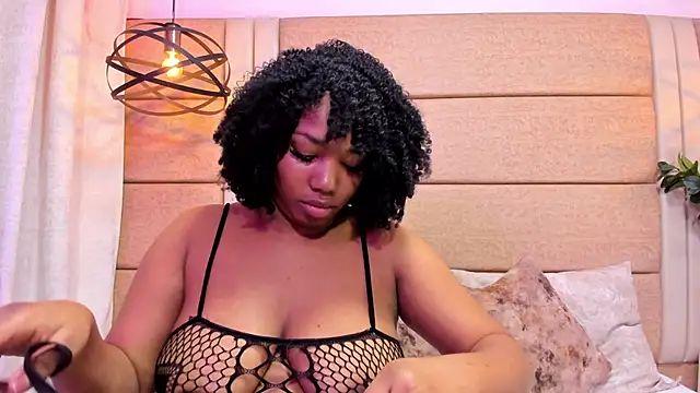 BrendaFernandez  online show from November 27, 12:41 pm