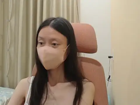 Lil-Cherries online show from March 23, 2:23 pm