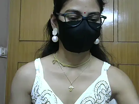 Fairy Pie online show from April 11, 10:35 pm