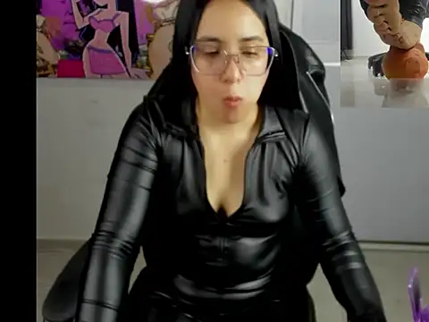 queen findom1 online show from March 4, 7:59 am