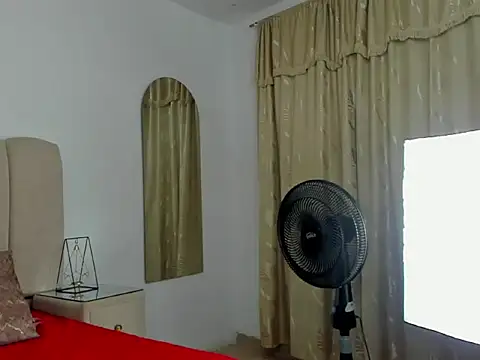 ShanellDiaz  online show from January 10, 2:27 am