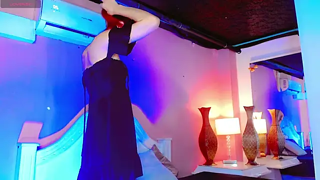 AnnaRouseQueen online show from February 28, 8:19 pm