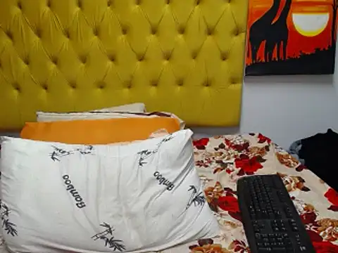 JuiceLips88 online show from June 24, 3:22 pm