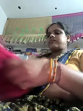 Hot suini online show from February 15, 4:28 pm