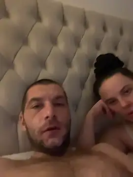 Kinkycouple142 online show from February 2, 11:37 pm