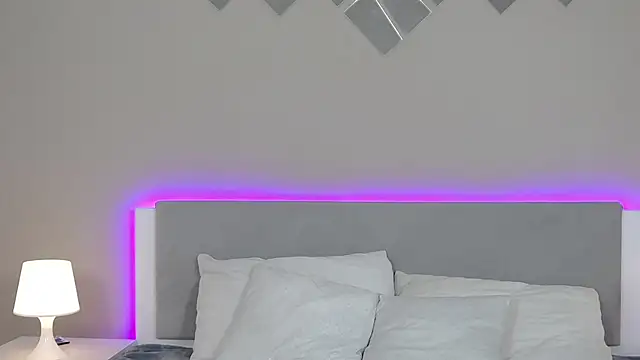 RachaelCute online show from March 7, 12:01 pm