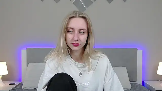 RachaelCute online show from March 12, 9:12 am