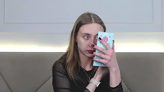 RachaelCute online show from December 14, 4:18 am