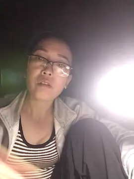 Feeling-hot online show from November 15, 7:31 am