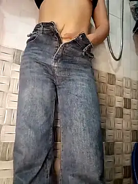 thuy-kieu online show from February 15, 10:42 pm