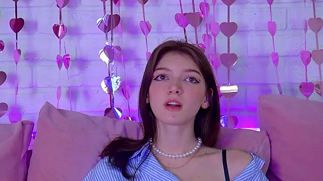 SophiaProve online show from February 12, 4:52 pm