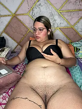 Amira Malia online show from February 28, 3:33 pm