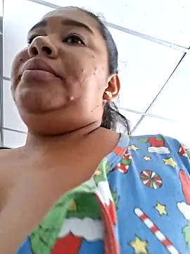 Sarahy- online show from April 12, 2:09 pm