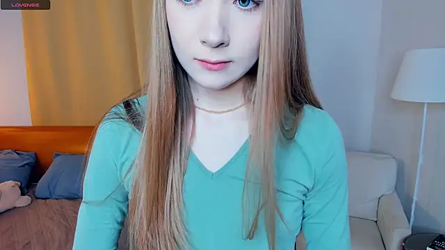 AdalineSheetz online show from December 5, 7:26 pm