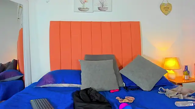 lizz dolly online show from November 19, 8:31 pm