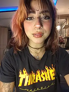 Sarah Lark- online show from June 27, 1:18 am
