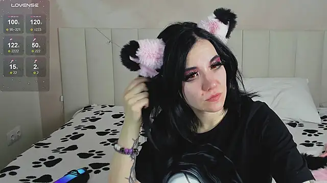 Lina Moony online show from February 10, 1:52 am