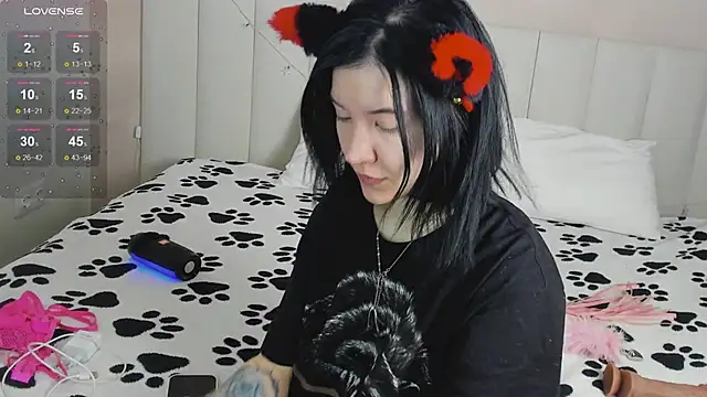 Lina Moony online show from February 11, 1:53 am