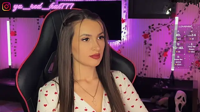 -RED HAT- online show from April 5, 5:45 pm