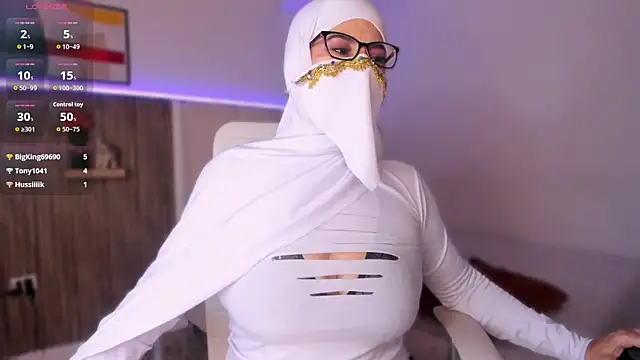 Hannaa Dolly online show from December 15, 3:01 am