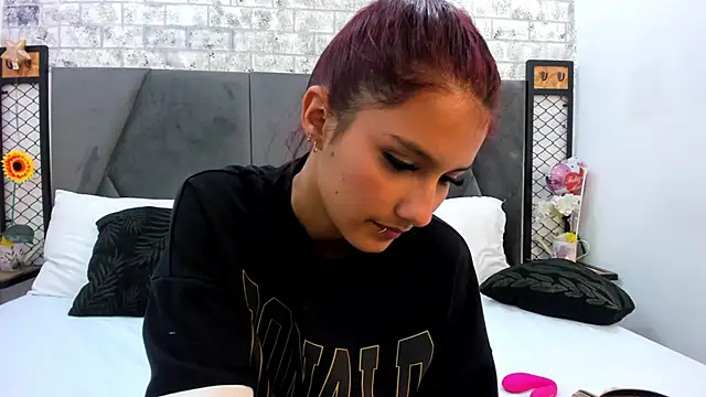 Maray Lous online show from November 28, 9:29 pm