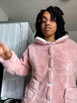 nymphy  online show from November 13, 6:07 pm