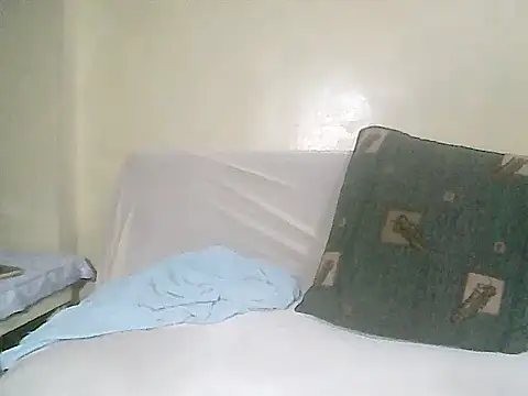 loriepinay46 online show from April 10, 11:16 am