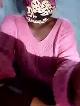 Molatane0 online show from November 17, 7:14 pm