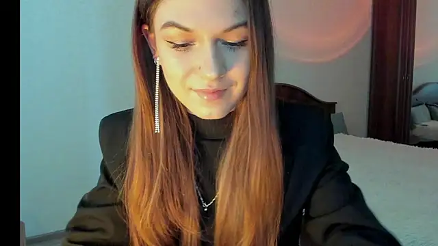 luna lust 212 online show from January 6, 11:25 am